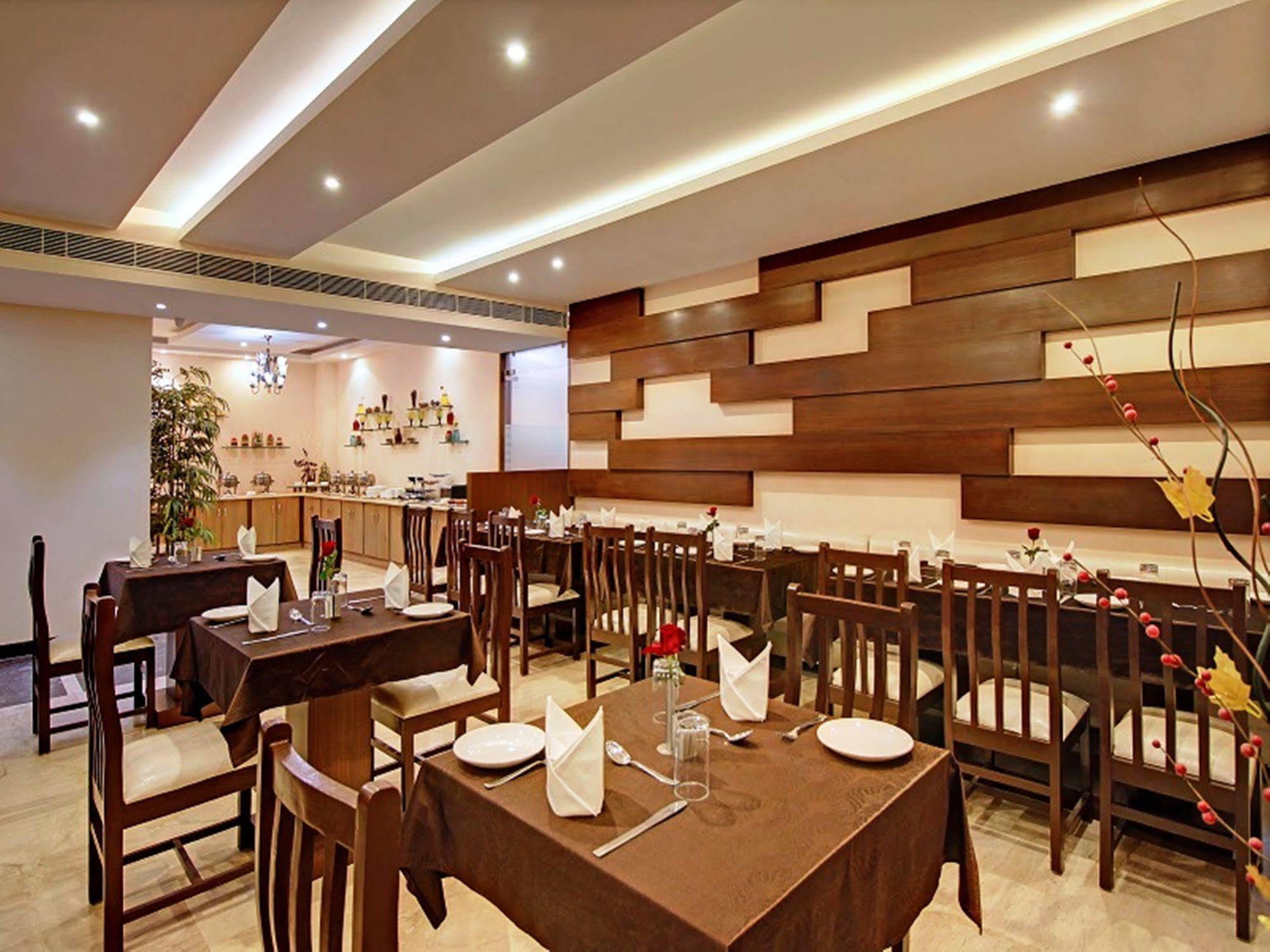 Rudra Hotel Agra (Uttar Pradesh)