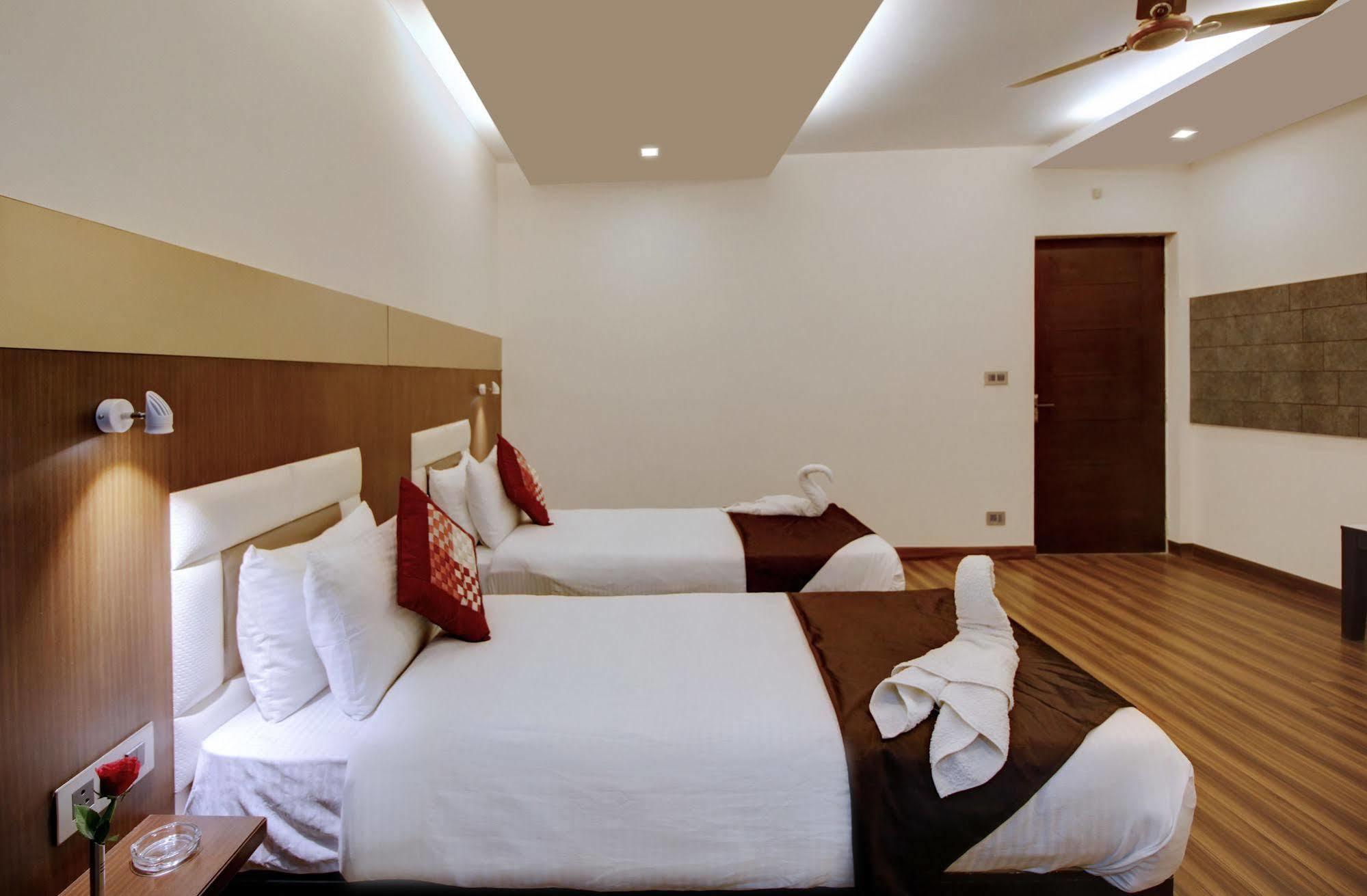 Rudra Hotel 3*
